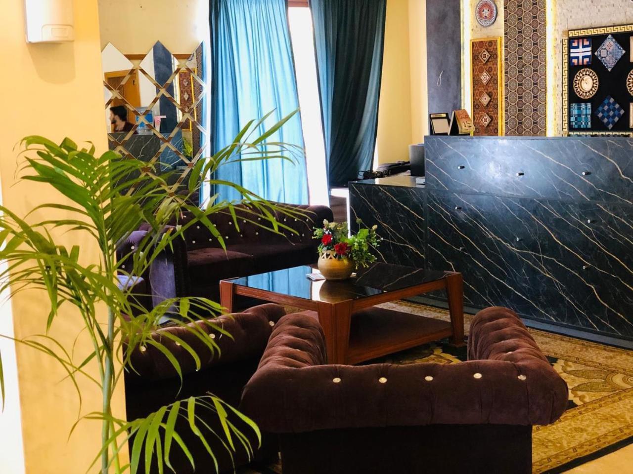 Blue Moon Residency Jinnah Super Исламабад Екстериор снимка
